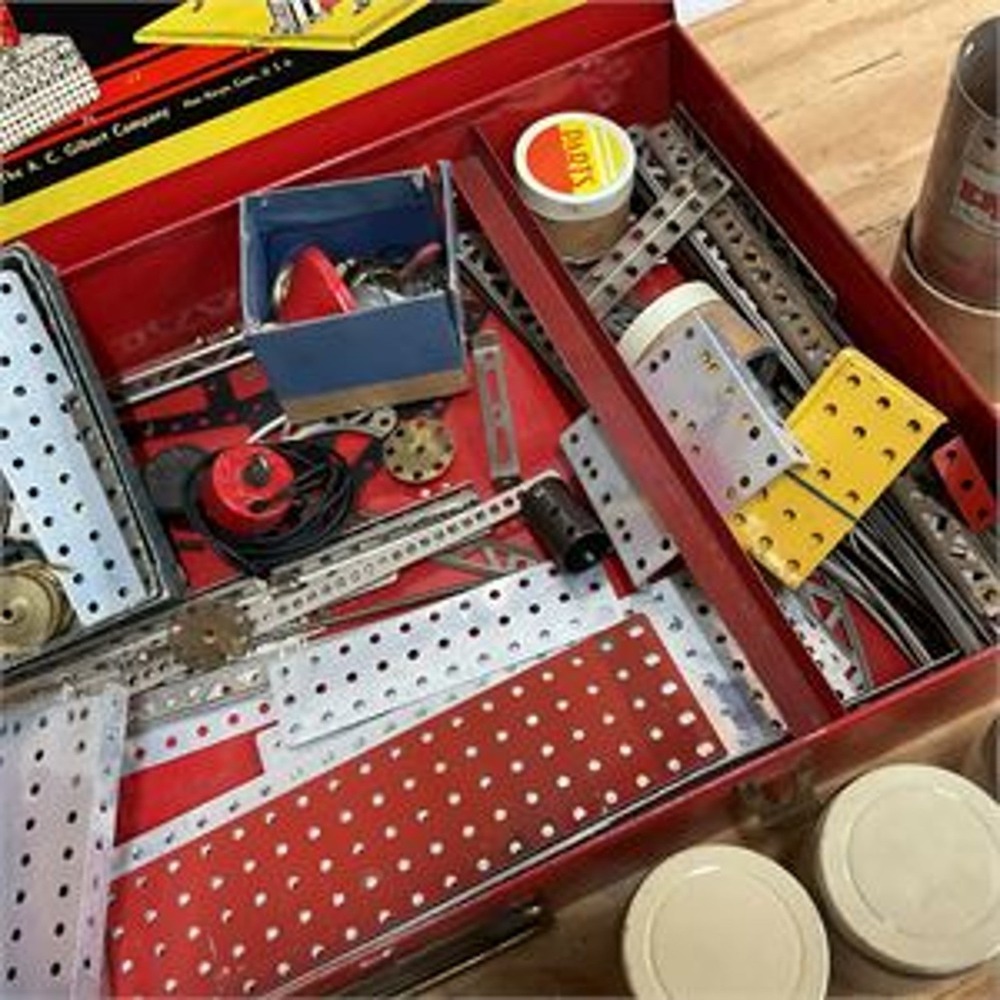 Vintage AC Gilbert Erector Set No 8.5 All-Electric Ferris Wheel Red Metal Box